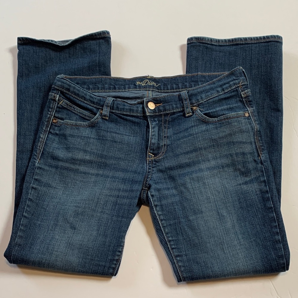 Old Navy diva women’s 6 short Blue Denim Jeans